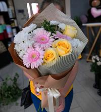 Букет цветов из:  Герберы, Розы и Хризантемы в Пестрецы